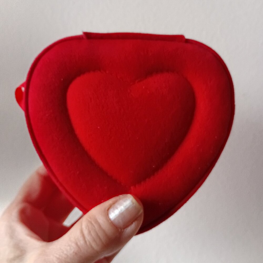 Red Heart Shaped Jewelry Box With Satin Lining NEW